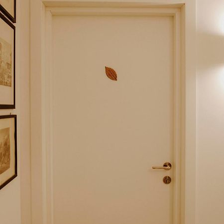 Petrarca17 Guest House A Due Passi Dal Mare تيراتشينا المظهر الخارجي الصورة